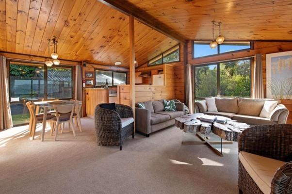 Lake Haven - On The Lakefront Hamurana Exterior photo