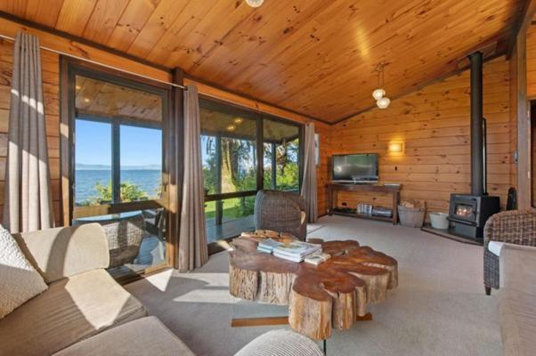 Lake Haven - On The Lakefront Hamurana Exterior photo